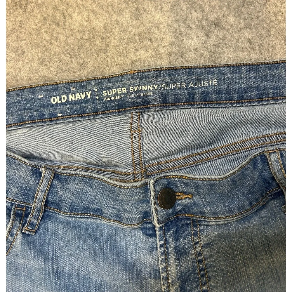 OLD NAVY Women's Super Skinny Mid‎ Rise Jeans Size 16 Reg Light Wash Denim